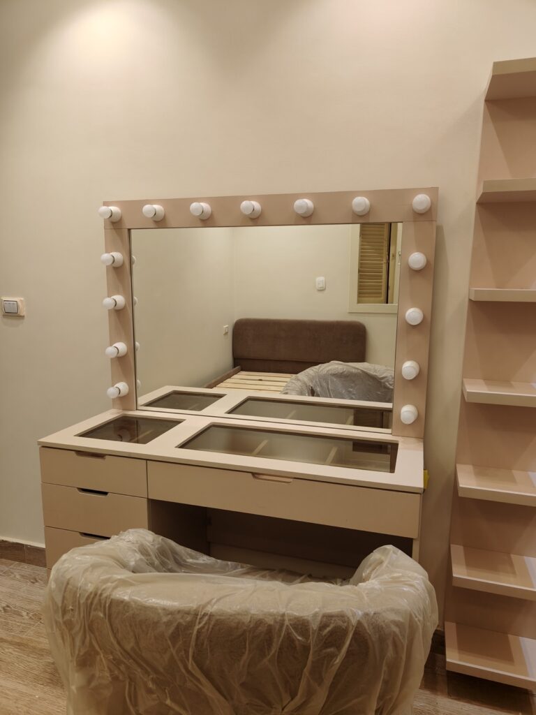 Additional angle of bedroom furniture project by Topniture.