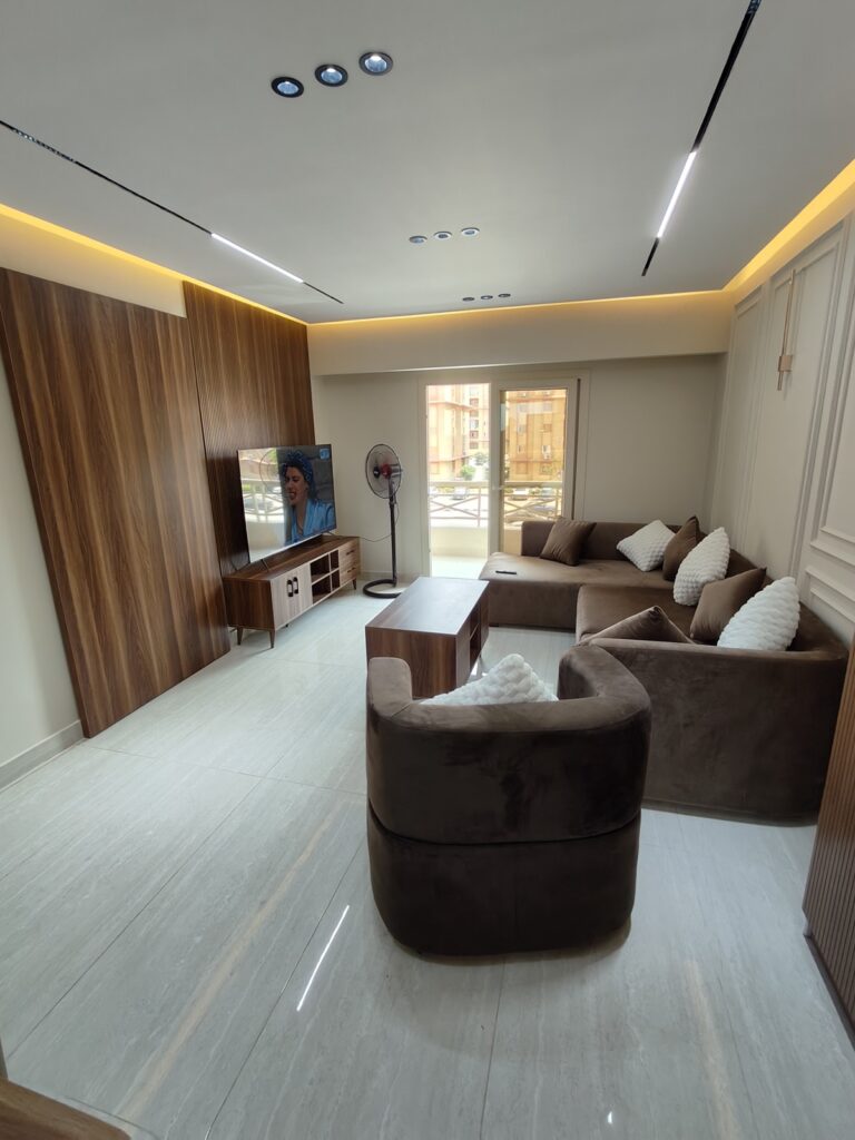 Additional angle of reception room by Topniture.