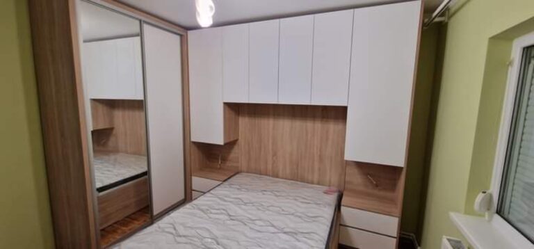 Wall bed and fitted wardrobe details by Topniture.